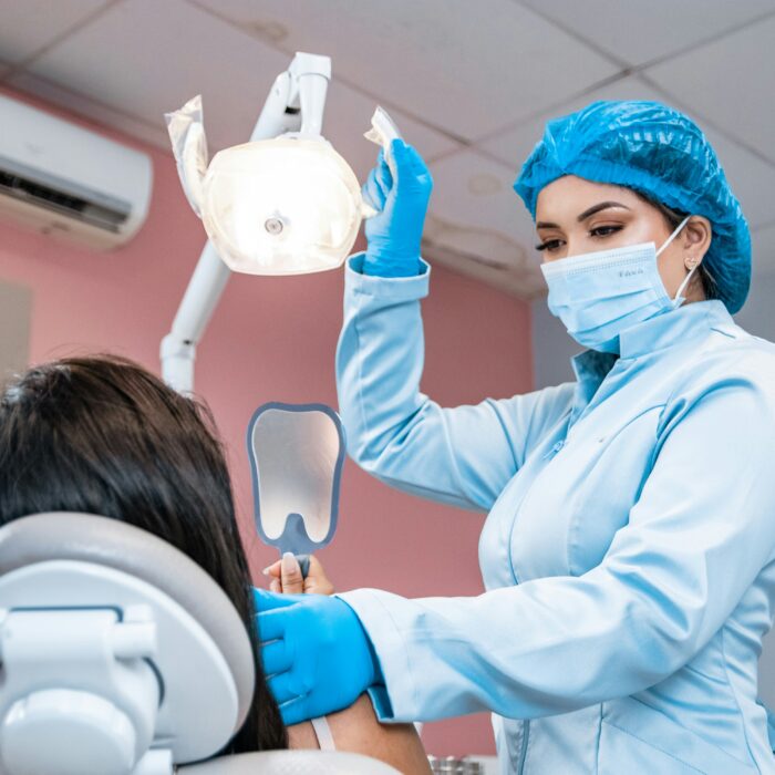 How to Become a Dental Assistant